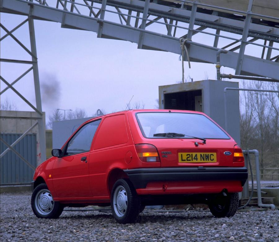  Ford Fiesta 1989 года  (фото 6 из 15)